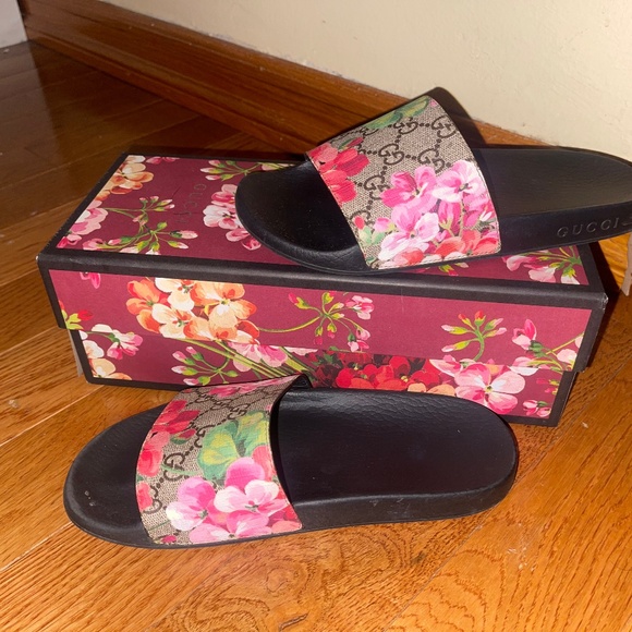 Gucci floral slides - Picture 1 of 3